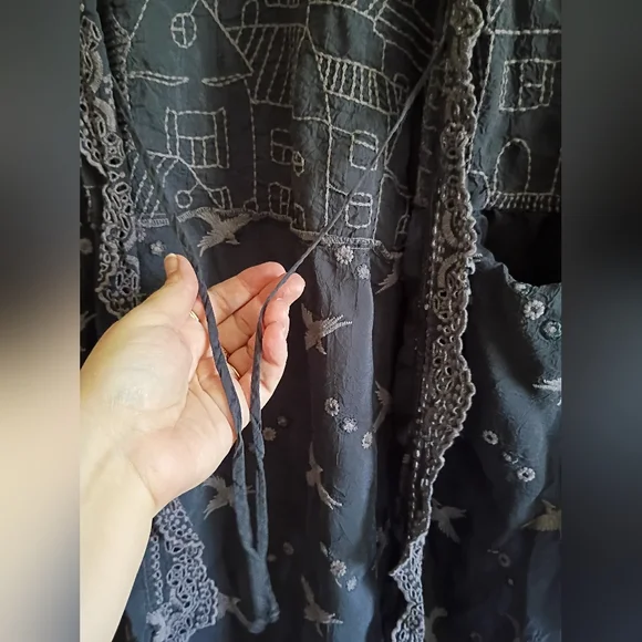 Johnny Was Size Large  Graphite Grey Bird & House Motif Sheer Kimono Cardigan. - Picture 15 of 16